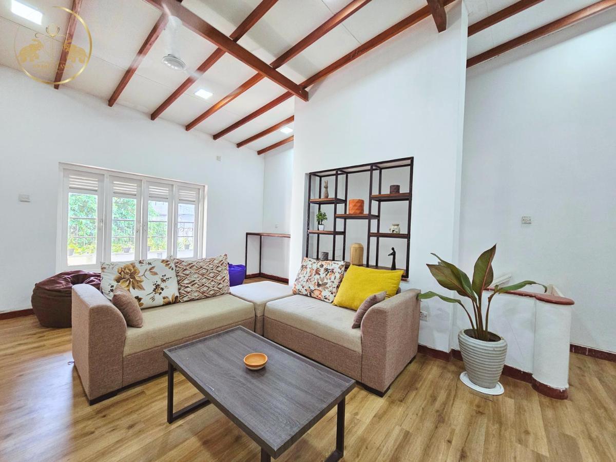 Galle Face Terrace Hostel By Tourlux Colombo Exterior foto