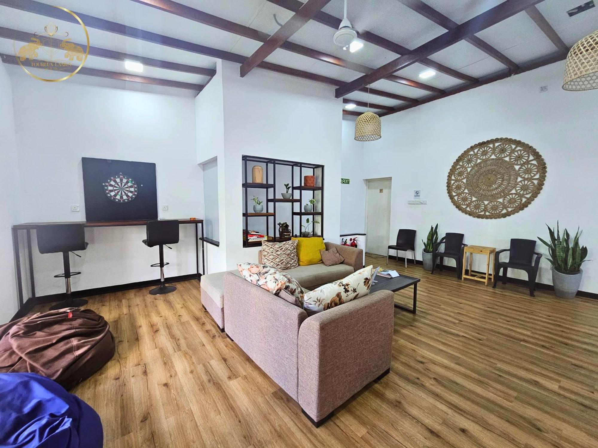 Galle Face Terrace Hostel By Tourlux Colombo Exterior foto